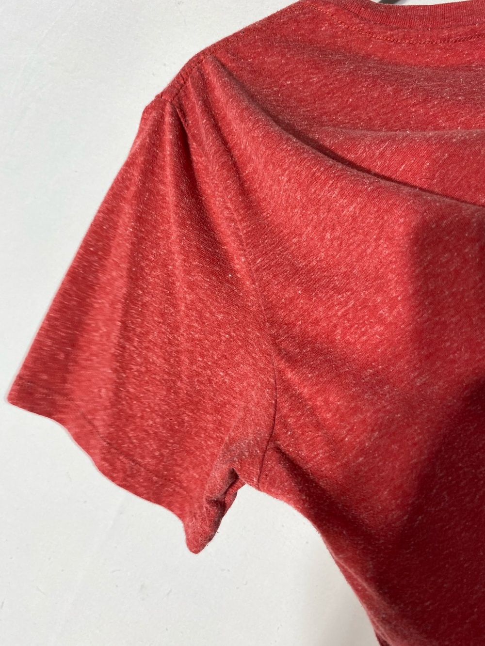 5/$25 Levi's Heathered Red Blue Batwing Logo Graphic T Shirt  XL - Picture 9 of 12